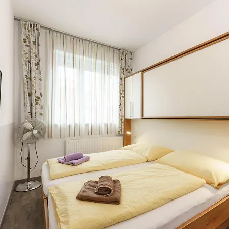 Easyapartments Riverside *