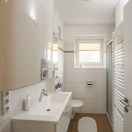 Easyapartments Riverside Apartment