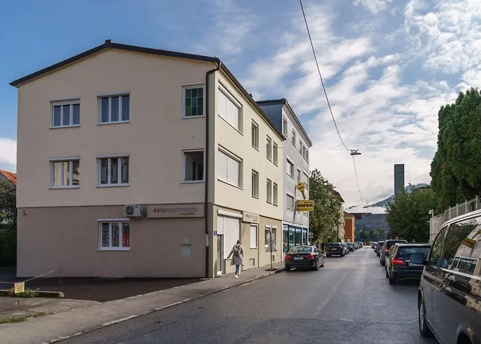 이지아파트먼트 리버사이드 아파트 *