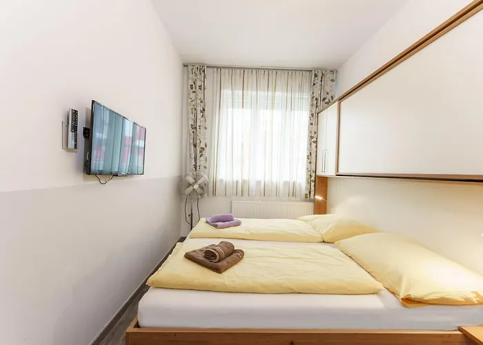 Easyapartments Riverside Apartment