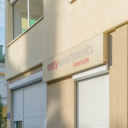 Easyapartments Riverside *